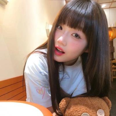 虚拟偶像 封面